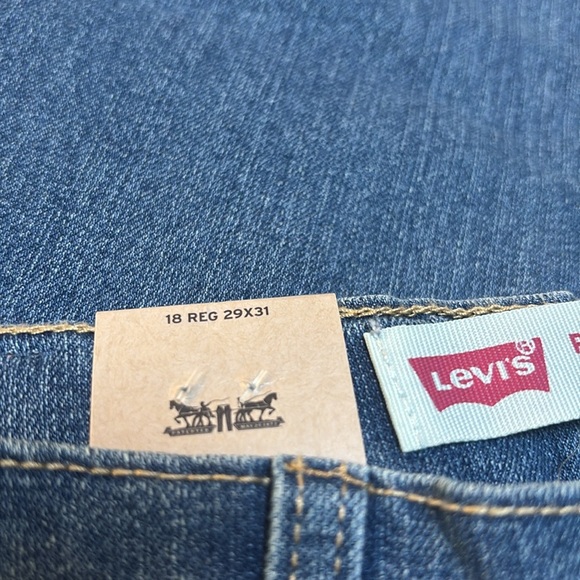 Boys Levi's® 511™ Slim Fit Eco Performance Jeans, Size 18 - Picture 8 of 8